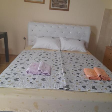 For You Apartman Ni Eksteriør bilde